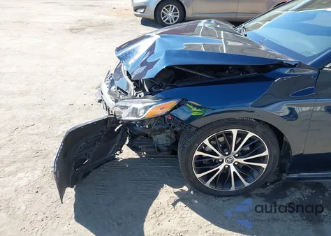 2019 Toyota Camry Se z USA, uszkodzony, nr VIN 4T1B11HK4KU829128